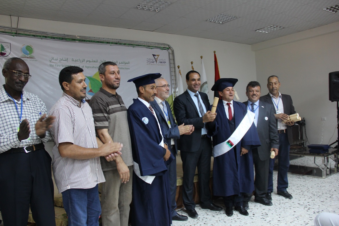تخريج أول دفعة لكلية الزراعة
